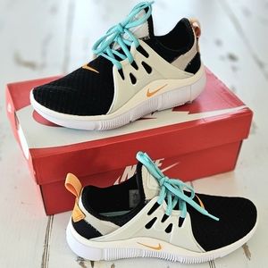 Womens Nike Acalme Sneakers Size8